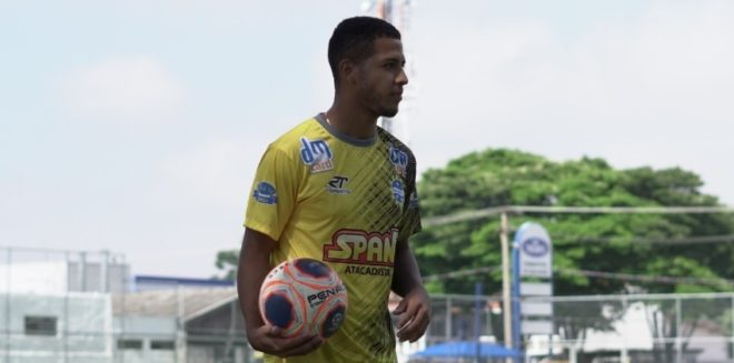 São José renova contrato com reforço que não estreou 1