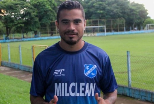 Taubaté apresenta meio-campista experiente 3