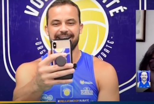 Jogadores do Taubaté Vôlei participam de campanha 11