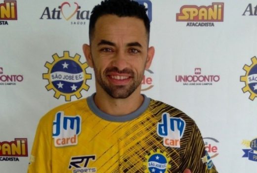 São José contrata atacante experiente 3