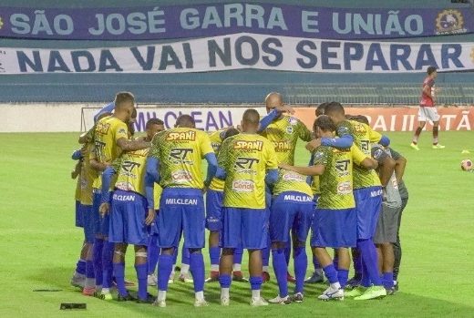 São José ataca pelos três primeiros pontos em casa 7