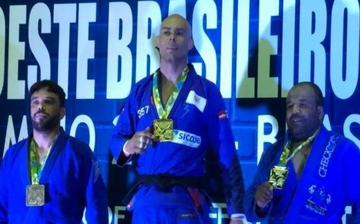 Joseense conquista ouro no Brasileiro de jiu-jitsu 9