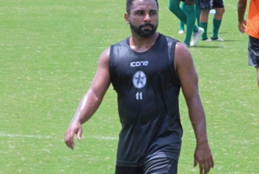 São José completa elenco contratando lateral 1