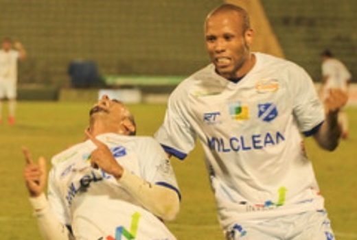 Taubaté joga querendo a zona de classificação 9