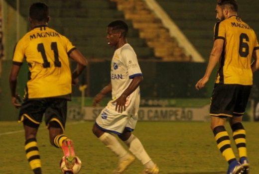 Taubaté vence e segue em busca da classificação 11