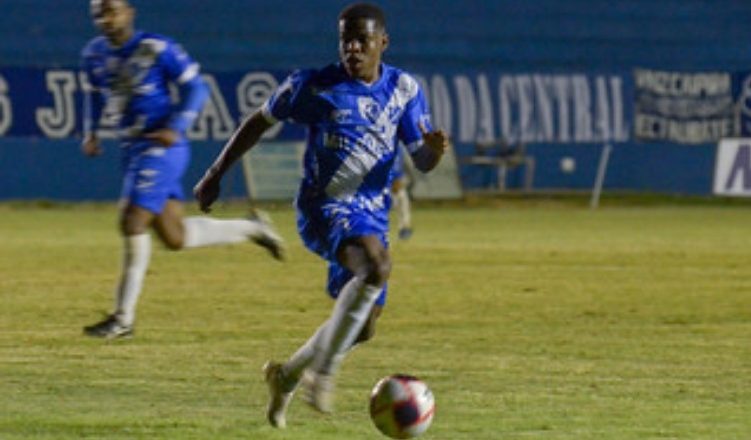 Taubaté vai para quatro rodadas definitivas 1