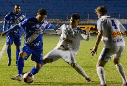 Taubaté perde em casa e desce na classificação 5