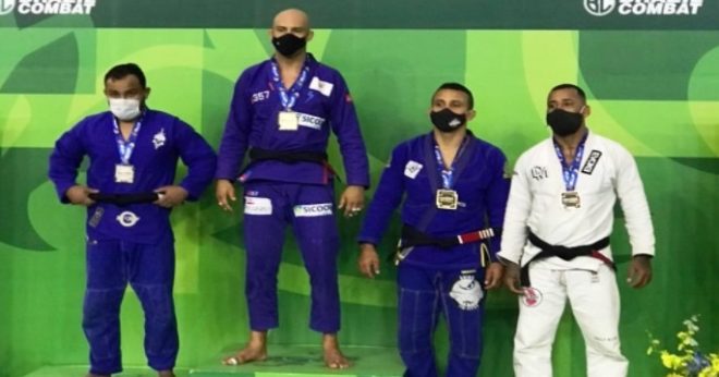 Lutador joseense de jiu-jitsu comemora título 1