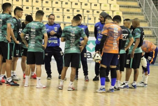São José Futsal joga confronto direto no Sul 10