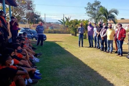 Manthiqueira agenda jogo-treino e tabela é definida 5