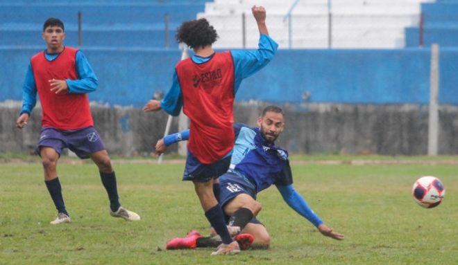 Taubaté treina e com novo presidente no conselho 1