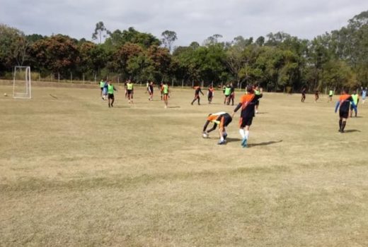 Manthiqueira joga pela primeira vitória fora 9