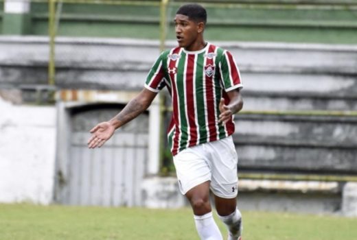 Taubaté apresenta mais dois meio-campistas 3