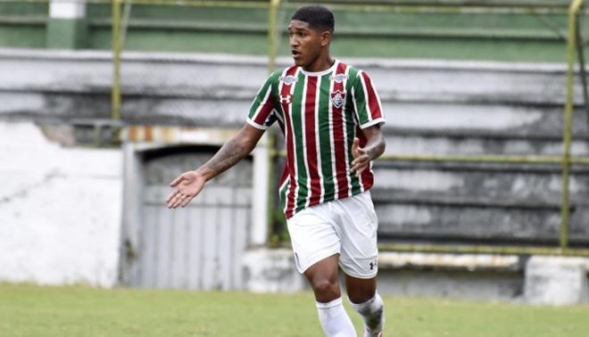 Taubaté apresenta mais dois meio-campistas 1