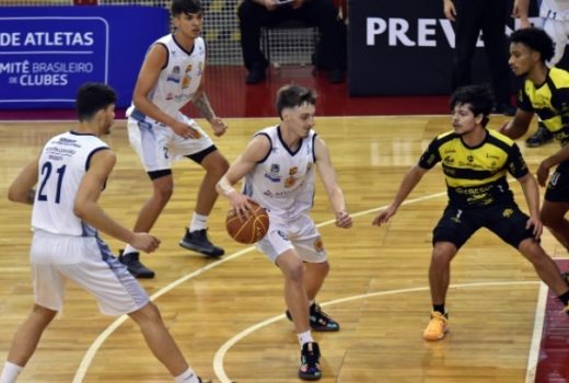 Basquete joseense tem jogador em seleção de torneio 9