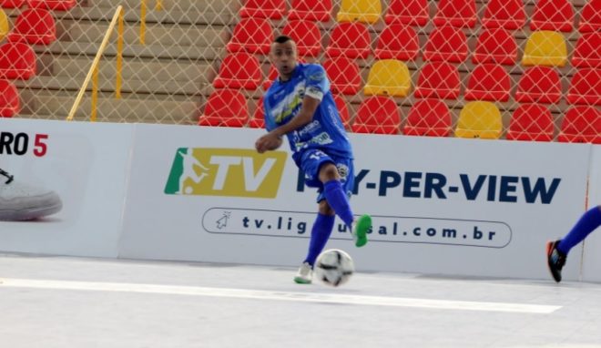 Taubaté vence e São José decide por semifinal 3