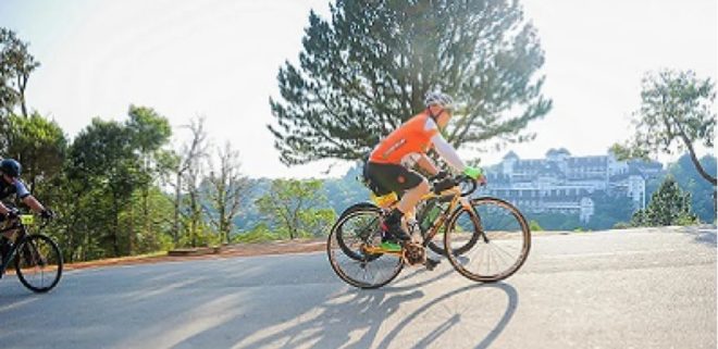 Ciclista de acidente fatal recebe homenagens 1