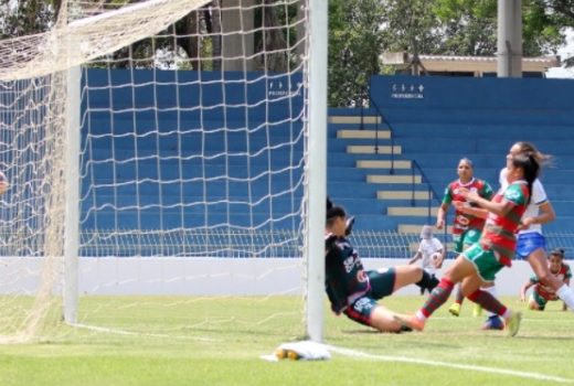 São José vence apertado e Pinda é goleado 12