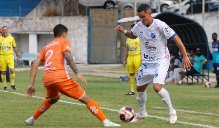 Taubaté sai do turno colado na vice-liderança 1