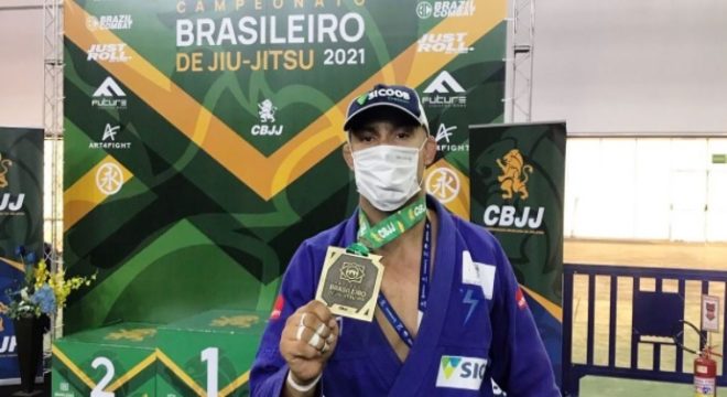 Joseense traz medalha do Brasileiro de jiu-jitsu 1