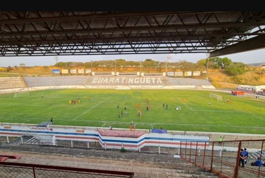 Manthiqueira fecha turno recebendo o líder 3