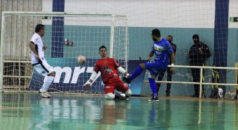 São José e Taubaté goleiam fora de casa no futsal 1