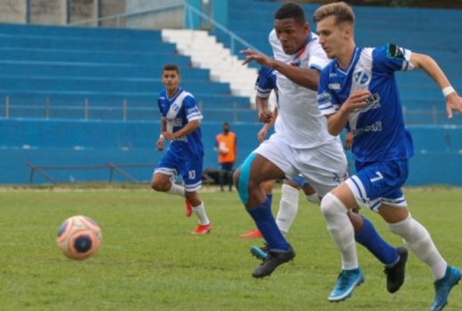 Sub-20 do Taubaté joga por reabilitação 5