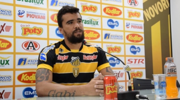 São José acerta com mais três jogadores 1