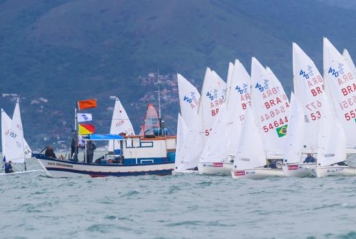 Vela em Ilhabela começa com ventos fortes 2