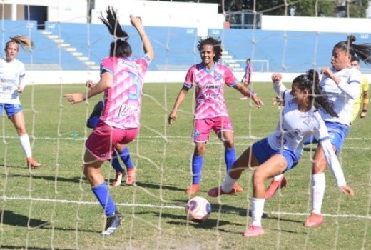 São José vence clássico e Pinda desencanta 1