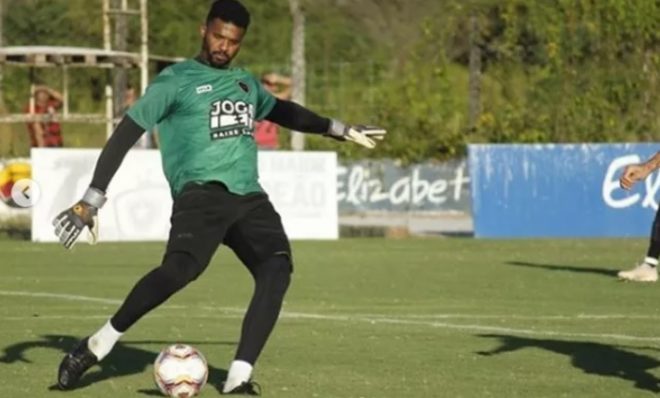 Taubaté anuncia contratação do goleiro Felipe 1