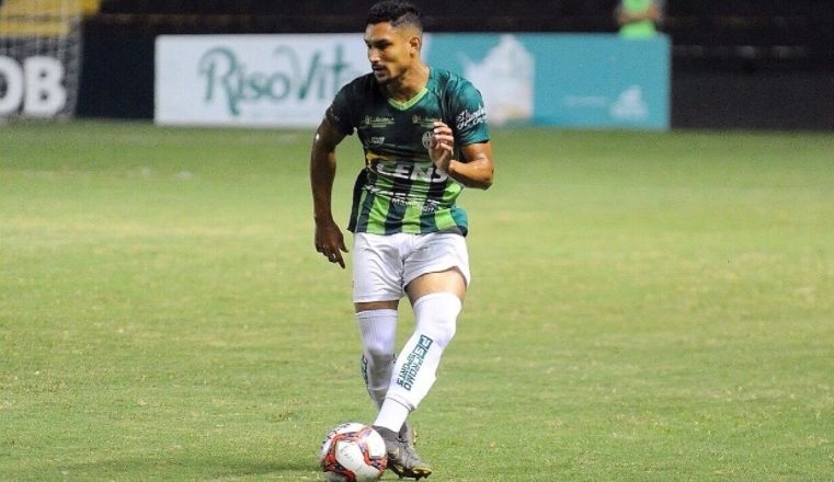 Taubaté anuncia lateral como mais um contratado 1