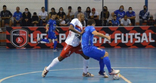 Taubaté Futsal comemora mais uma semifinal 1