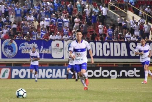 São José anuncia três e passa a ter 21 contratados 10