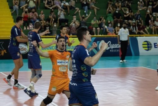 Vôlei joseense ajusta time e divulga ingressos 11