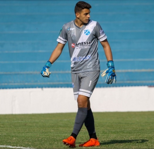 Taubaté renova com três e gripados da Copinha voltam 3