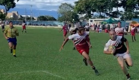 Time regional do rugby conquista medalhas em torneio 1