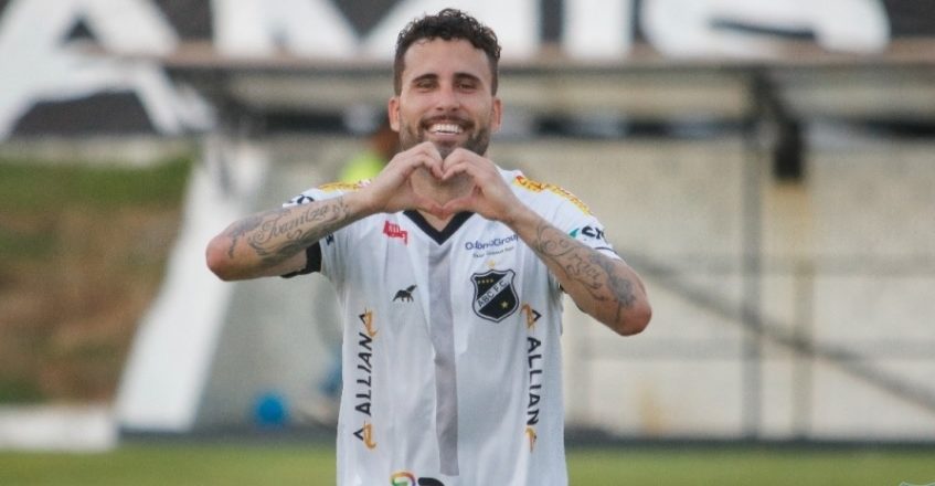 Taubaté anuncia chegada de atacante experiente 1