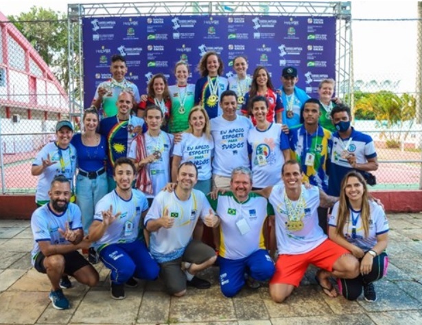 Nadador conquista seis medalhas na Surdolimpíada 3