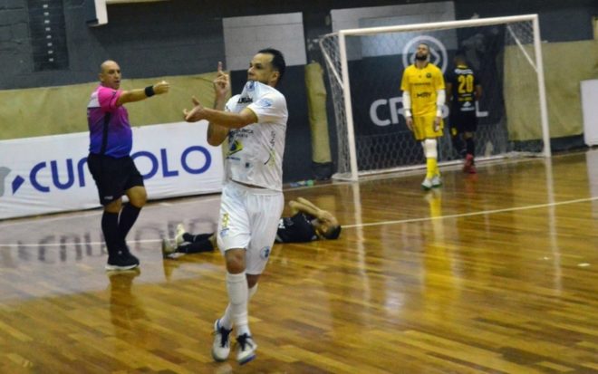 Taubaté Futsal comemora presença inédita em decisão 2
