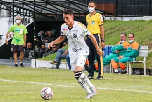 Taubaté anuncia contratação de mais um atacante 8