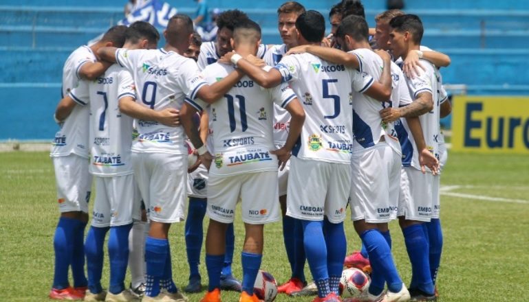 Taubaté sobe oito garotos da Copinha ao principal 1