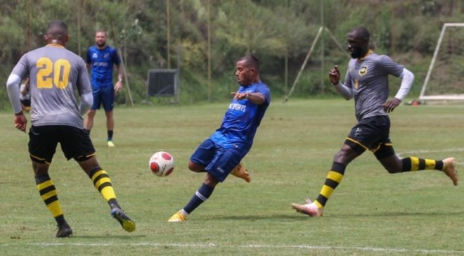 Taubaté e São José fecharam semana com jogo-treino 1