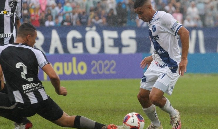 Taubaté joga por avanço às oitavas da Copinha 1