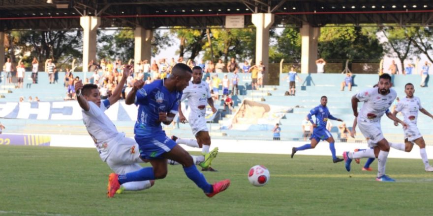 Times da região com diferenças na mesma semana 1