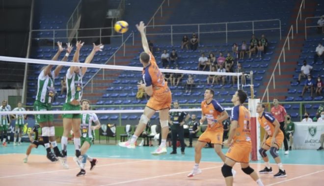 Vôlei joseense revira placar e vence confronto direto 1