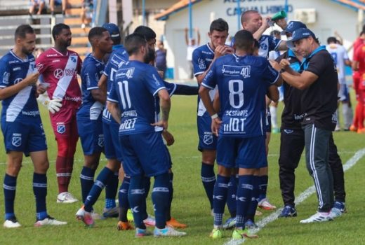 Taubaté busca três pontos em Santos para reagir 1