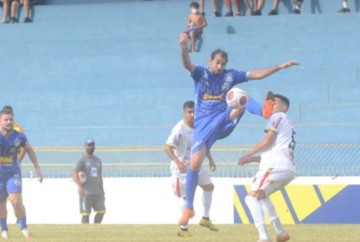 São José encara desafio contra líder e invicto 13