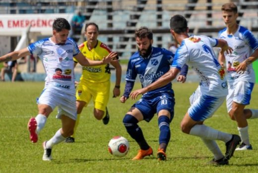 Taubaté empata e segue em posição desfavorável 4