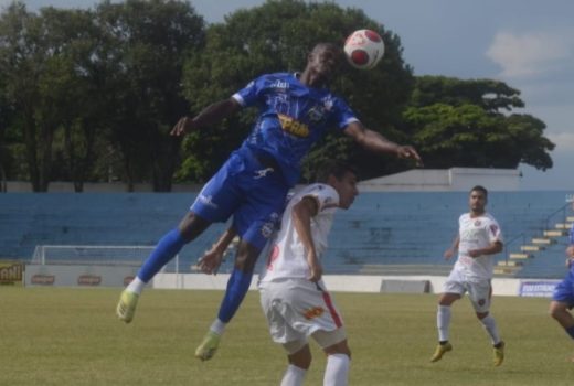 São José vence e alivia crise que cobrava reação 1